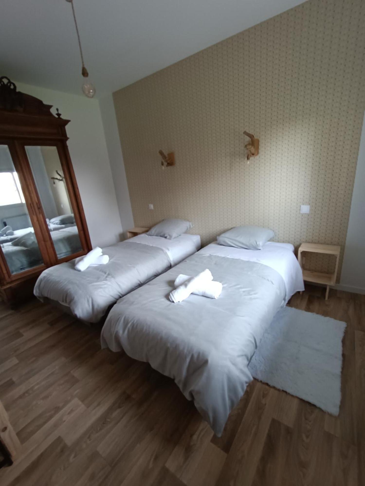 La Petite Maison Dans La Prairie Ecommoy Zewnętrze zdjęcie